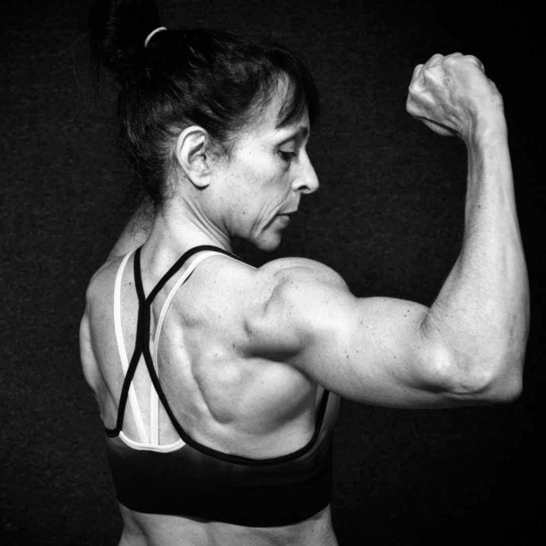 female bodybuilder biceps